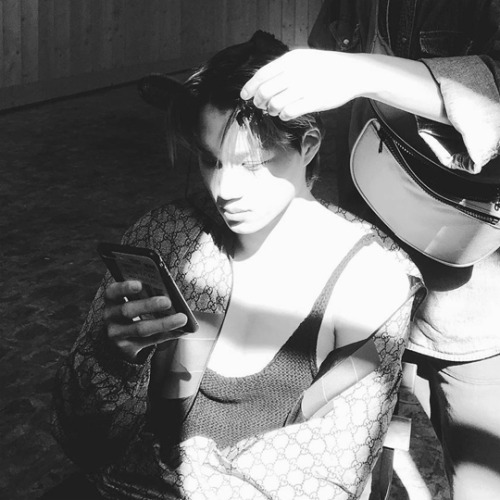 brbcrawlingtokorea: 190509 zkdlin on ig