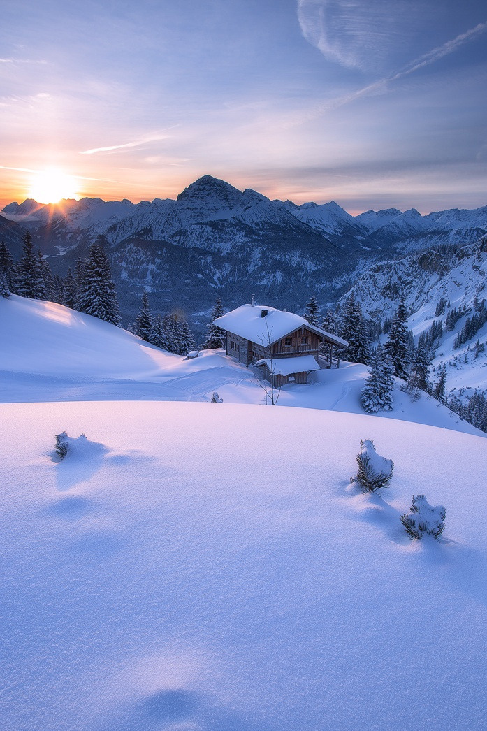 heaven-ly-mind:  Towards the sun 