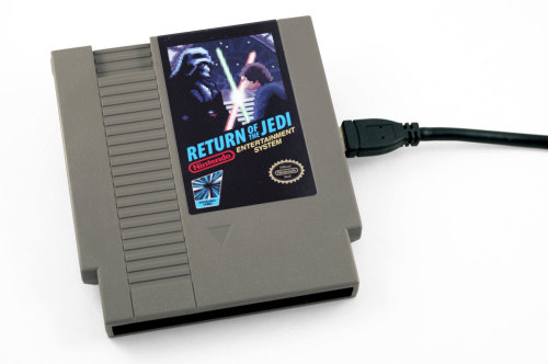 it8bit:  Star Wars NES Hard Drives 72pins art cart + hard drive = awesome! 500GB, 750GB & 1TB drives available from 贍.99 to 贡.99. Pick up A New Hope, The Empire Strikes Back or Return of the Jedi today.  Created by 8-bit Memory