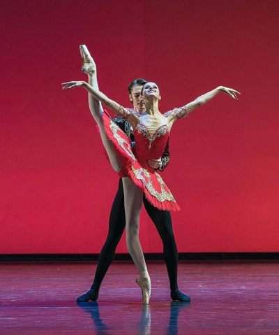 gorbigorbi:Maria Khoreva and Julian MacKay, Pas de Deux, &ldquo;Don Quixote&rdquo;Photo