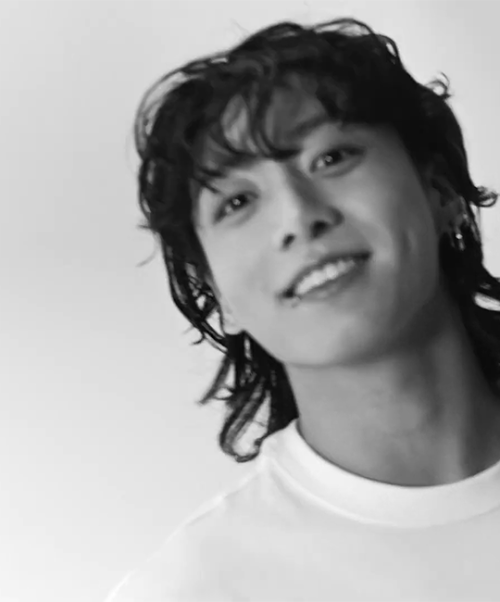 I Am: In Love