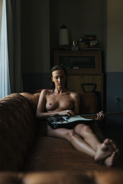osemag:  Stephanie, by Art Tart-t-nyc.com