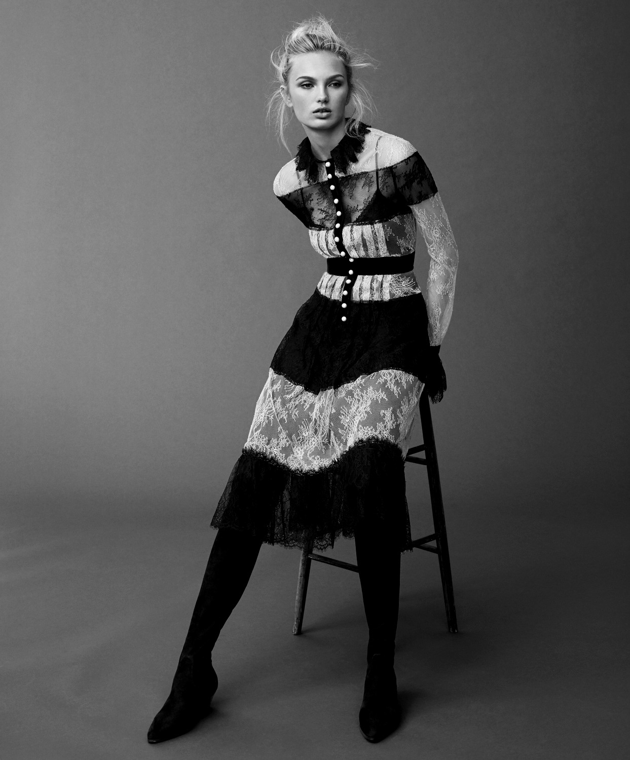 totallyinlovewithfashion:  Romee Stijd in Porter #17 Winter 2016 by Bjorn Iooss 
