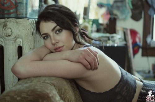 namaste-azaadi:  I like her look