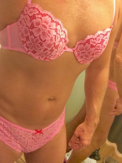 sohard69pink:Don’t you just adore those lovely girls in lingerie departments &amp;