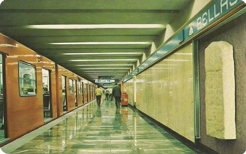 Tarjetas postales del SCT Metro de la Ciudad de México, línea 1 y 2.InsurgentesBellas ArtesTrayecto 