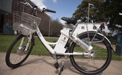 La pila de hidrógeno puede revolucionar la movilidad en la ciudad
La bicicleta impulsada por una pila de hidrógeno puede ser una realidad en pocos años. Ya existe un modelo con una autonomía de 130 kilómetros.