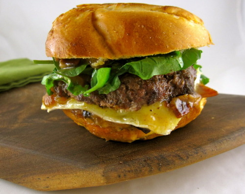 food-everybody-loves:  Click here to see more 
