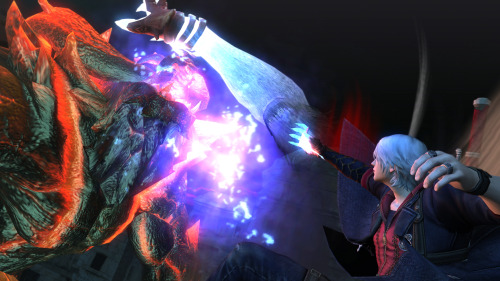 sdmax300:gamefreaksnz:   					Capcom details Devil May Cry 4: Special Edition, debut trailer, PC version confirmed					Capcom has released the first trailer and screenshots for Devil  May Cry 4: Special Edition, coming to PlayStation 4, Xbox One, and