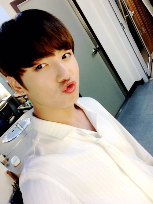 160513 Jungkooks Tweet