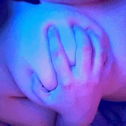 sleepless-horny-wolf:Squish squish squish 😘😘😘