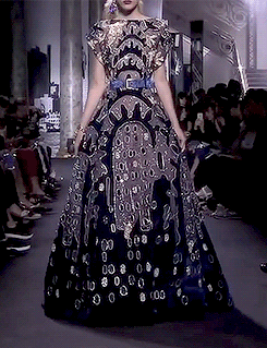 evermore-fashion:Elie Saab Fall 2016 Haute Couture Collection