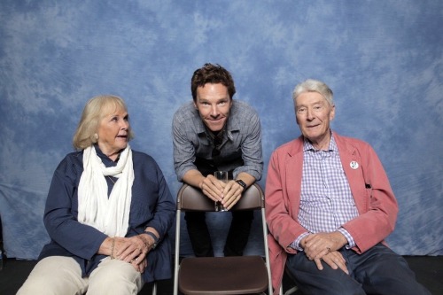 saradobiebauer: sherlockedwatson-: This is cute Stop with your family cuteness.