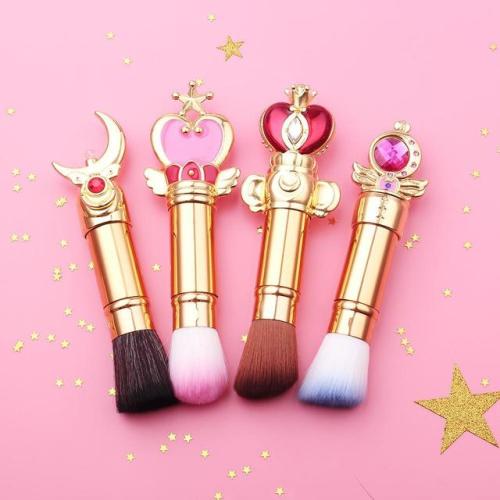 littlecuriousprincess:  littlebabyb:  coquettefashion: Sailor Moon Makeup Brush Sets 1 | 2 | 3   WANT WANT WATN WANT WANT WANT  @daddysprettypinkprincess
