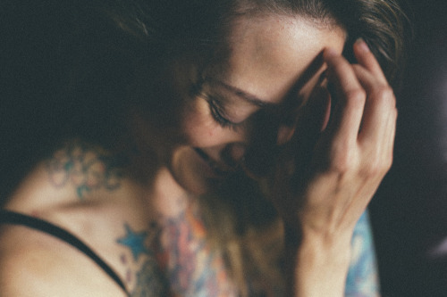 No makeup giggles. Now vote for me on @zivity ! https://www.zivity.com/models/Manchester/photosets/92