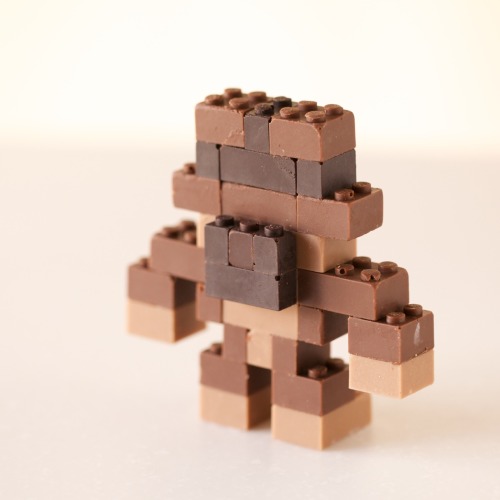 Edible And Functional Chocolate LEGO Bricks By Akihiro Mizuuchi