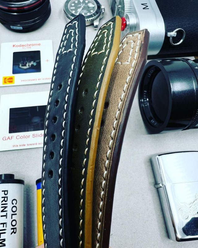 We used to make the pilot straps very thin near the buckle area to make customer easy to wear. This time customer request the whole straps in 3mm thickness. You can see the thickness and coating is in well made. . . . #leatherwatchstrap #leatherwatchband #watchstrap #watchband #black #armygreen #brown #pilot #stitching #gift #giftsforhim #giftideas #anniversarygift #birthdaygift #handmadegifts #giftsforfriends #personalizedgifts #etsy #etsyshop #etsyseller #etsysellersofinstagram #etsyfinds #etsystore #etsyhandmade #leather #handmade #handcrafted #leathercraft #皮革 #手作  (at Hong Kong) https://www.instagram.com/p/CdpdP3xLN0W/?igshid=NGJjMDIxMWI= #leatherwatchstrap#leatherwatchband#watchstrap#watchband#black#armygreen#brown#pilot#stitching#gift#giftsforhim#giftideas#anniversarygift#birthdaygift#handmadegifts#giftsforfriends#personalizedgifts#etsy#etsyshop#etsyseller#etsysellersofinstagram#etsyfinds#etsystore#etsyhandmade#leather#handmade#handcrafted#leathercraft#皮革#手作