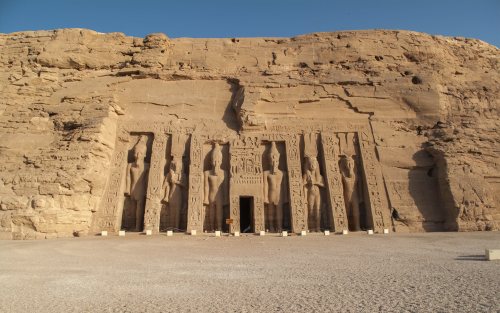 misterlemonzafterlife:  breathtakingdestinations:Abu Simbel - Egypt (by Gilbert Sopakuwa)  https://MisterLemonzAfterlife.tumblr.com/archive