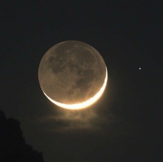 POV under the Scorpio Moon. Her Family Right Outside.