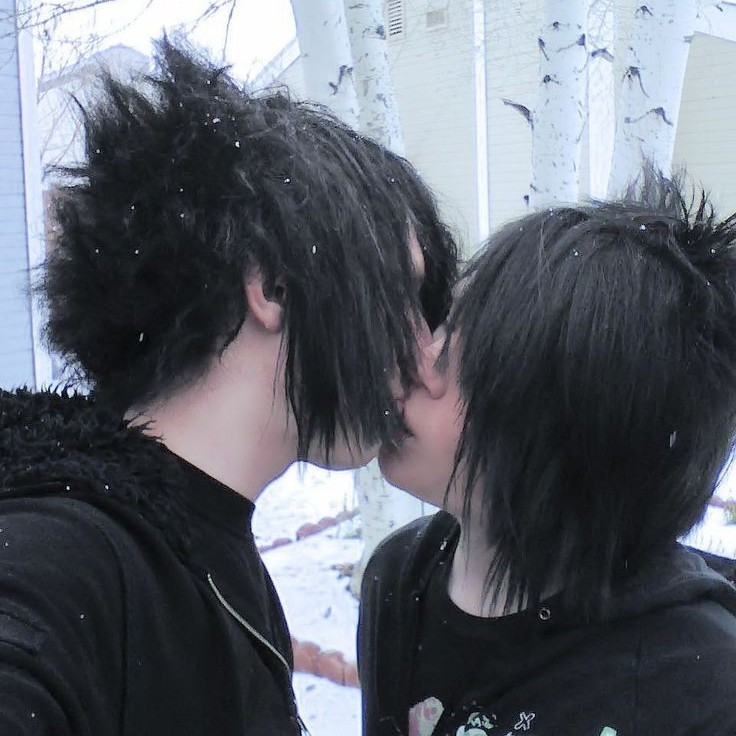 Gay Emo Dating Sites