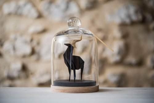 bestof-etsy:Elegant Origami Sculptures by Floriane Touitou Parisian boutique FlorigamiShop features stunning and elegant animal origami sculptures by artist Floriane Touitou. Since 2014, Touitou has been constructing handmade unicorns, dragons, and