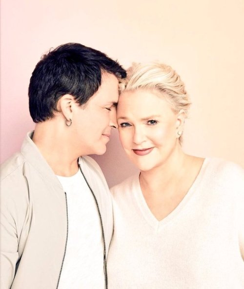 mycrazyworlduniverse:Queer As Folk cast reunion for Entertainment Weekly.