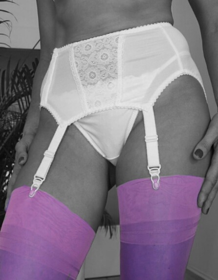 sexysassycolor: Purple stocking purplefreakkitten purplefreakerotica