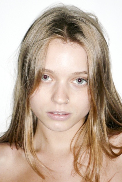 porcelaineskulls:  firstcome-firstserved:   ☯ Soft Grunge, Vintage Models etc.☯