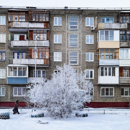 fuckyeahomsk: In Omsk, the trees were covered with powdered sugar  ٩(＾◡＾)۶ Omsk, Siberia by Ale