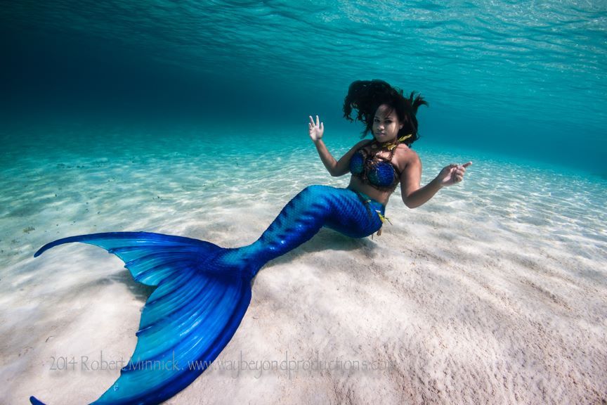 mermaids-and-anchors:  Mermaid Cydneydeviantartinstagramfacebook