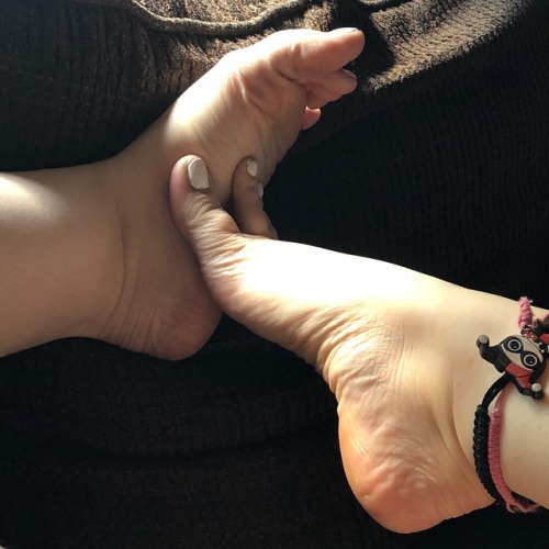 hotsweetfootfetish: thefjqueen: Why am I up so early??  Beautiful