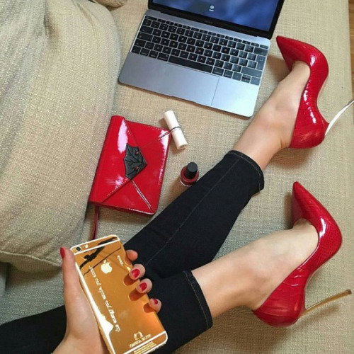 luxuryshoesavings: Luxury Shoe Savings tumblrLuxury Shoe Savings