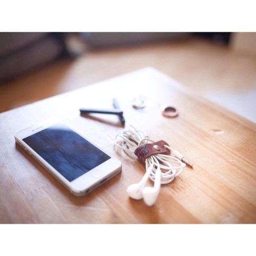 Tangled earphone cables is not something we worry about anymore! Woo! #liveauthentic #explore #madei