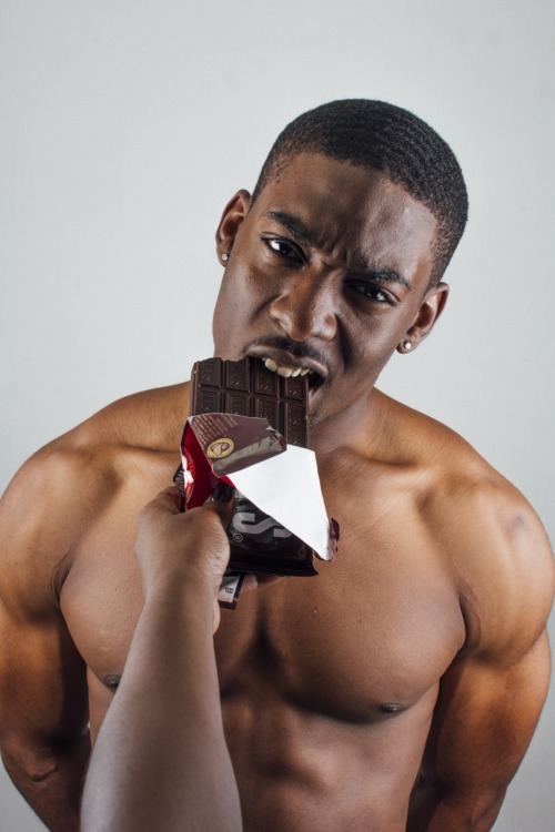 helloisbukuthere:  chizohfro:  emotionalshawty02:  😭💖  Chocolate eating chocolate.  Chocolate feeding chocolate chocolate. 