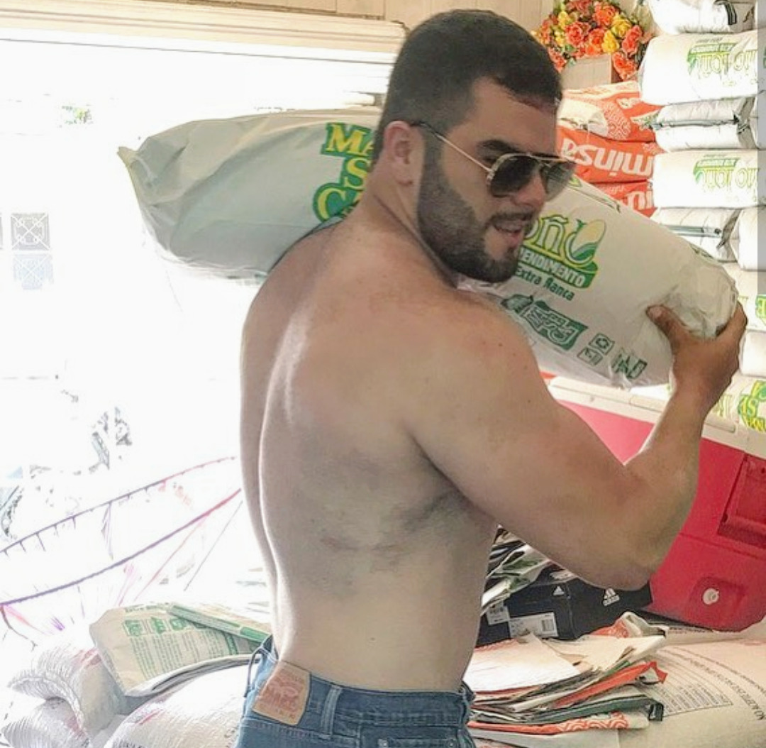 bear-hairy:  Guapísimo el hombre 😍, De Durango México.Déjanos tu comentario