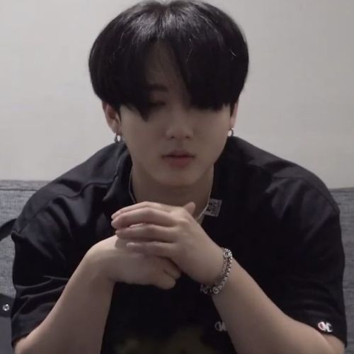 Pairing : Seo Changbin X F!ReaderTW : Reader Suffers From Migraines ; Arguments ; I'm Gonna Make This