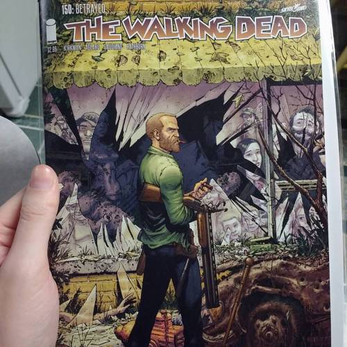 Soooo excited to get the Tony Moore variant issue! #fangirling #thewalkingdeadcomic #thewalkingdead 