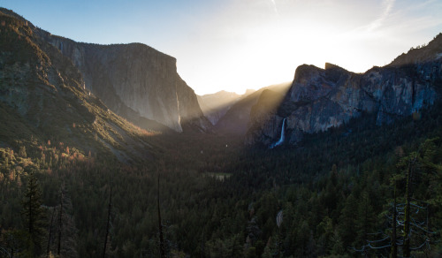 Dawn breaking over the Valley on a clear morning, as seen from Artist Point.Yosemite National Park, 