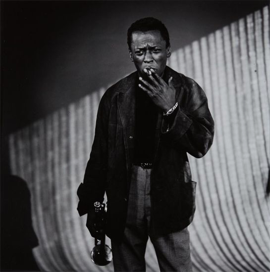 kvetchlandia: William Claxton     Miles Davis with Cigarette, Los Angeles   