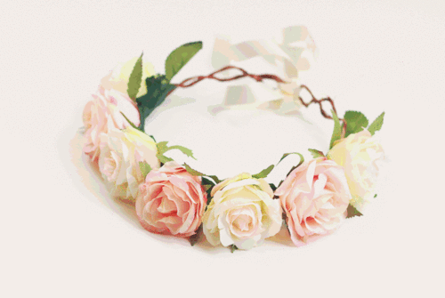 Nothing But Star Wars — Flower Crowns - Hux Drabble