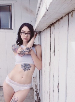 theendis-nigh:  Shot some amazing things yesterday for a new set for the future on suicidegirls. This. Set. Is. Perfect.
