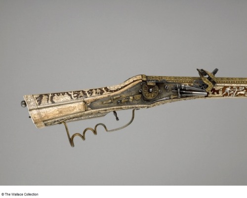 Gold and antler decorated wheellock rifle crafted by Christoph Techsler, German, circa 1600.from The