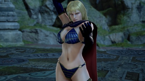 ladydeathlives:Lady Death (Normal &amp; Alive versions) in Soul Calibur VIShe fits well in Soul Cali