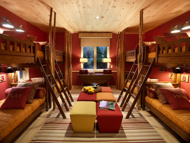 wildink:  dreamrooms:  Loft Beds  Dear Colleges, Take note 
