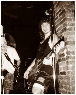 in-the-age-of-darkness-deactiva: Happy birthday you crazy man! Jeff Ament, born March 10, 1963! 