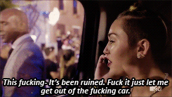 satanicswift:  me arriving to school  