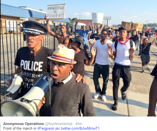 iknowwhythesongbirdsings: postracialcomments: Ferguson 08/18/2014 Officers continue to not wear thei