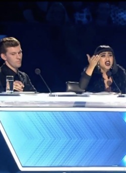 thedailylaughs:  natalia kills literally acted out this scene from spongebob