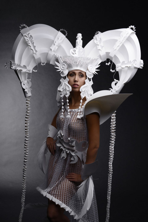 Papercut Costumes by Asya KozinaArtist: Behance / Website