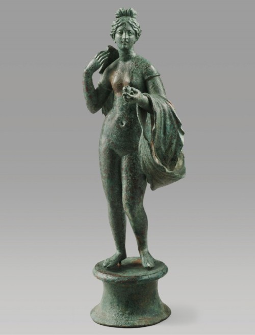 waswseffortblog: Celestial Venus Statue. Roman, 2-3rd Century AD. (Source)